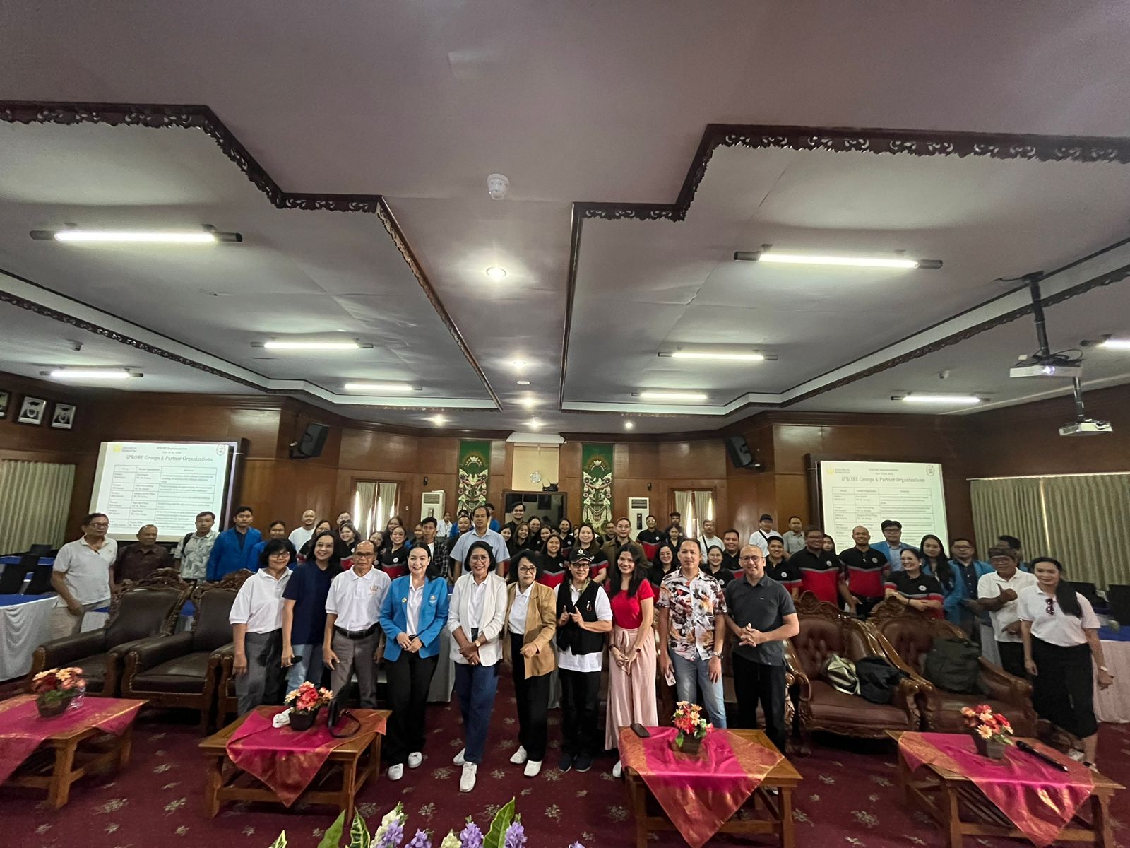 Pengabdian Kepada Masyarakat Fakultas Pascasarjana Universitas Warmadewa bekerjasama dengan University Of Nueva Caceres